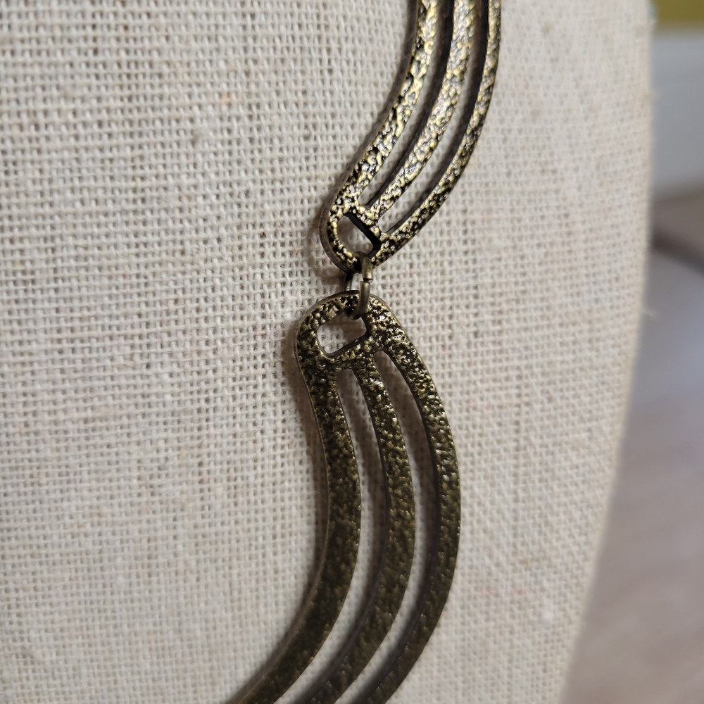 Jewelry - Picture 5 of 6